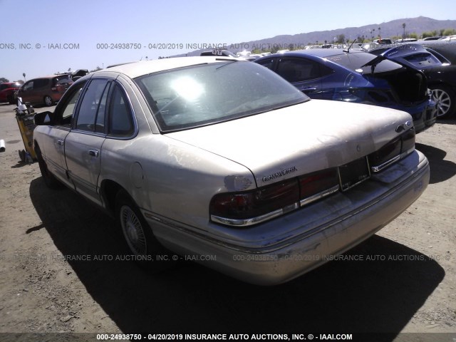 2FALP73W1TX126400 - 1996 FORD CROWN VICTORIA  GOLD photo 3