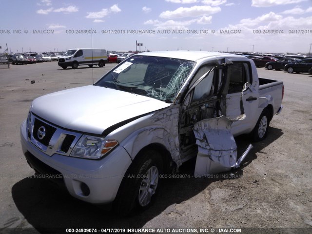 1N6AD0ER9KN701767 - 2019 NISSAN FRONTIER S/SV/SL/DESERT RUNNER SILVER photo 2