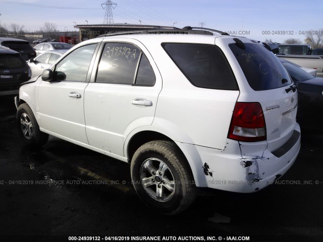 KNDJC733155436389 - 2005 KIA SORENTO EX/LX WHITE photo 3