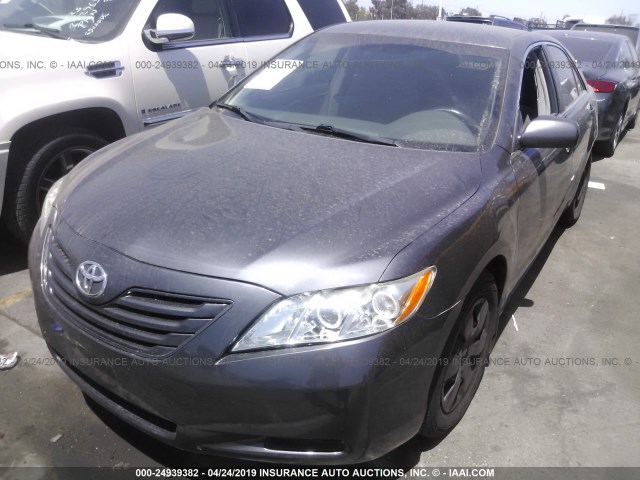 4T1BE46K09U312038 - 2009 TOYOTA CAMRY SE/LE/XLE GRAY photo 2