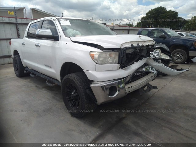 5TFEM5F13BX033852 - 2011 TOYOTA TUNDRA CREWMAX SR5 WHITE photo 1