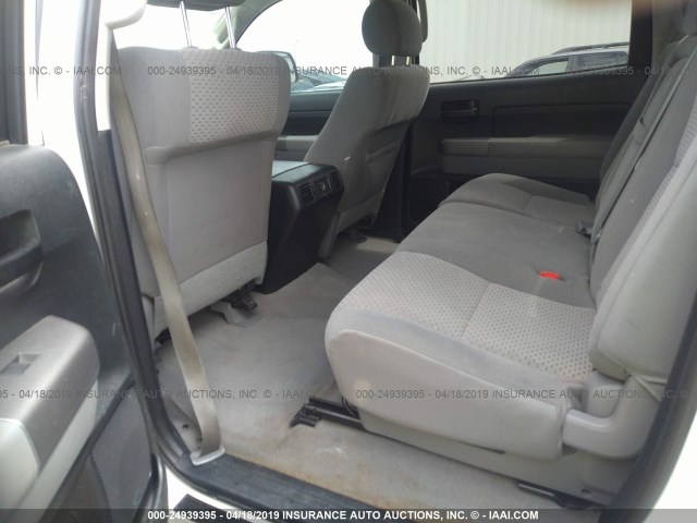 5TFEM5F13BX033852 - 2011 TOYOTA TUNDRA CREWMAX SR5 WHITE photo 8