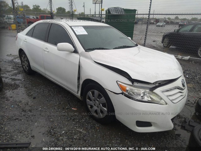 4T4BF3EK6BR138951 - 2011 TOYOTA CAMRY SE/LE/XLE WHITE photo 1