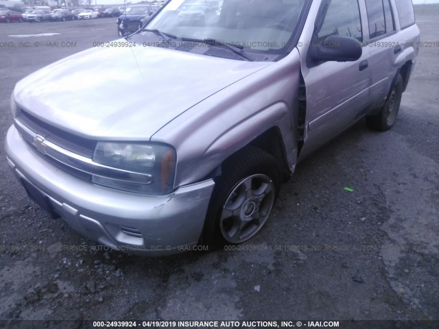 1GNDS13S272264907 - 2007 CHEVROLET TRAILBLAZER LS/LT GRAY photo 6