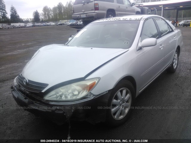 4T1BF30K83U557421 - 2003 TOYOTA CAMRY LE/XLE/SE SILVER photo 2