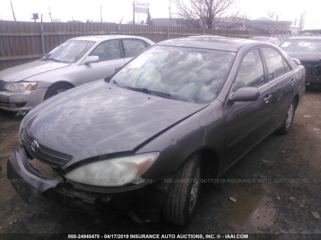 4T1BF30K43U545900 - 2003 TOYOTA CAMRY LE/XLE/SE GRAY photo 2