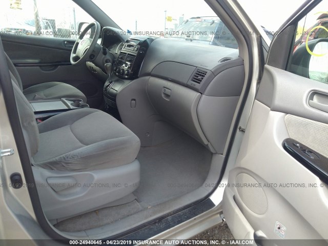 5TDZA23C04S098214 - 2004 TOYOTA SIENNA CE/LE SILVER photo 5