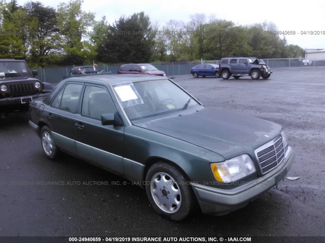 WDBEA32E9RC129765 - 1994 MERCEDES-BENZ E 320 GREEN photo 1