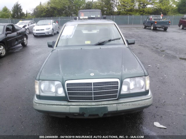 WDBEA32E9RC129765 - 1994 MERCEDES-BENZ E 320 GREEN photo 6