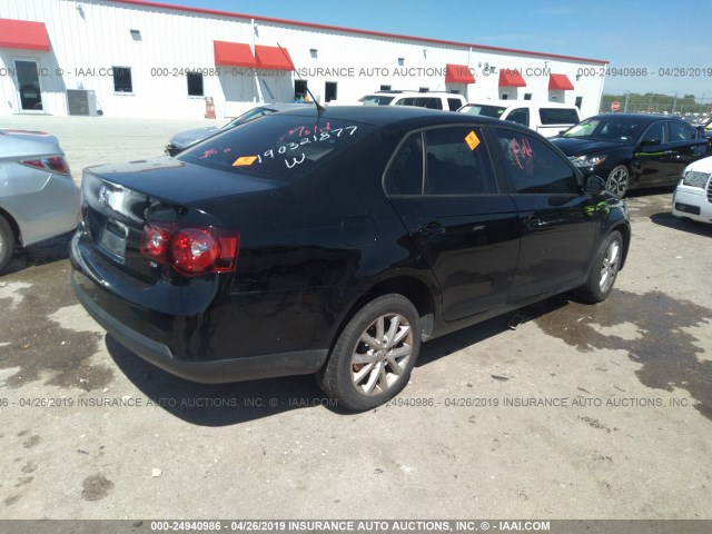 3VWRX7AJ8AM111054 - 2010 VOLKSWAGEN JETTA SE/SEL BLACK photo 4