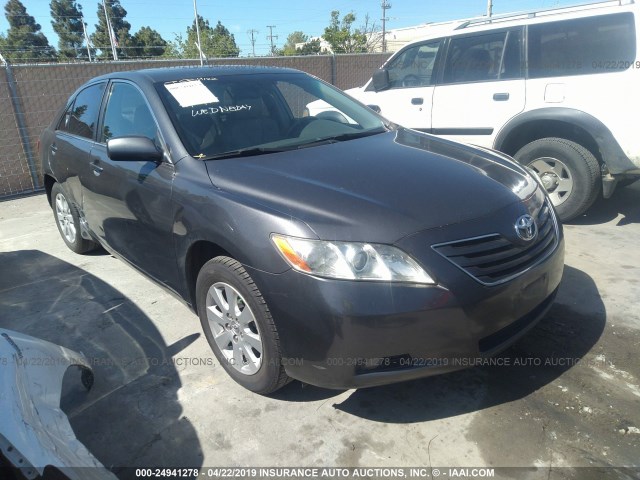 4T1BK46KX7U028664 - 2007 TOYOTA CAMRY NEW GENERAT LE/XLE/SE GRAY photo 1