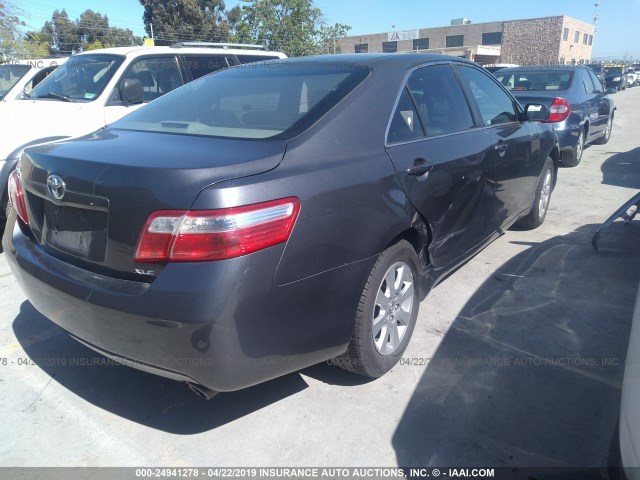 4T1BK46KX7U028664 - 2007 TOYOTA CAMRY NEW GENERAT LE/XLE/SE GRAY photo 4