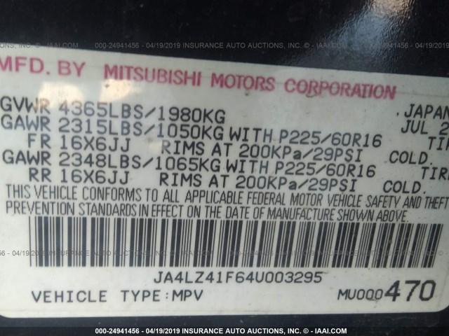 JA4LZ41F64U003295 - 2004 MITSUBISHI OUTLANDER XLS BLACK photo 9