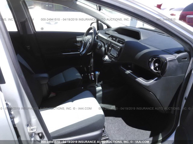 JTDKDTB39F1099197 - 2015 TOYOTA PRIUS C SILVER photo 5