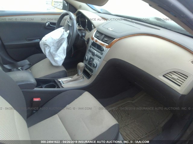 1G1ZC5E09CF304619 - 2012 CHEVROLET MALIBU 1LT 棕色 照片 5