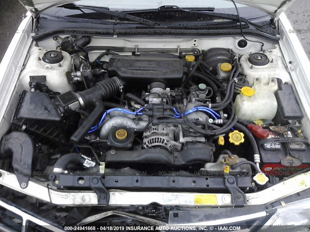 JF1SF6558WG702149 - 1998 SUBARU FORESTER S WHITE photo 10