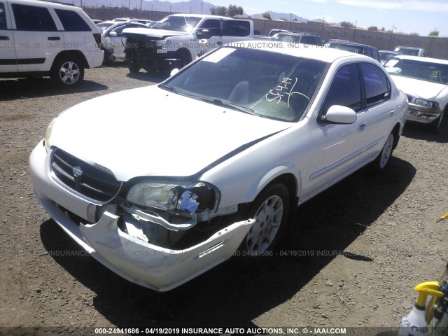 JN1CA31D9YT738146 - 2000 NISSAN MAXIMA GLE/GXE/SE WHITE photo 2