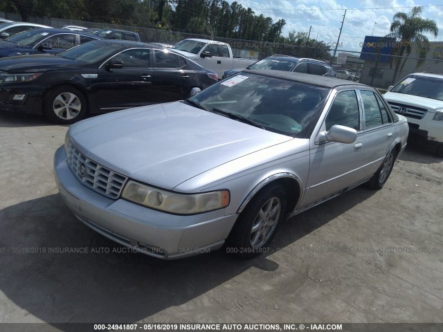 1G6KY5497YU145387 - 2000 CADILLAC SEVILLE STS SILVER photo 2