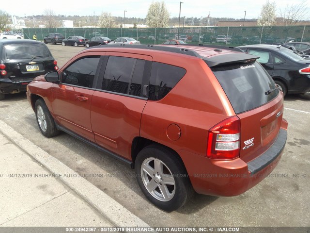 1J4NF4FB6AD510734 - 2010 JEEP COMPASS SPORT ORANGE photo 3