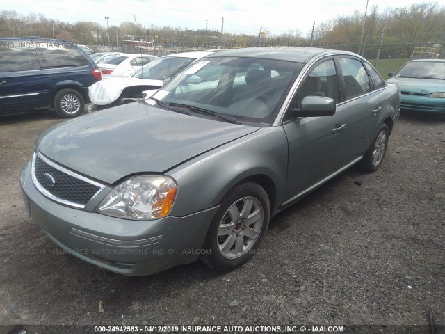 1FAHP24117G134021 - 2007 FORD FIVE HUNDRED SEL GREEN photo 2