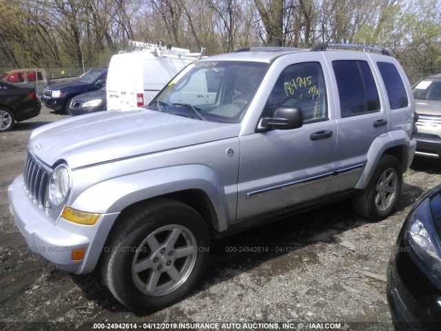 1J4GL58K55W526213 - 2005 JEEP LIBERTY LIMITED SILVER photo 2