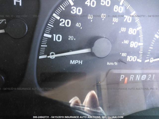 5LMFU28R22LJ05243 - 2002 LINCOLN NAVIGATOR Blanc photo 7