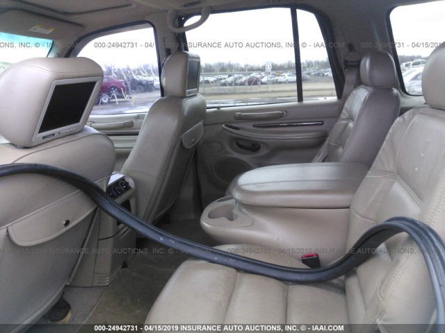 5LMFU28R22LJ05243 - 2002 LINCOLN NAVIGATOR Blanc photo 8
