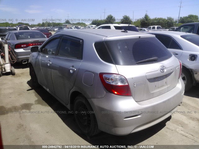 2T1KU4EE1CC881391 - 2012 TOYOTA COROLLA MATRIX  SILVER photo 3