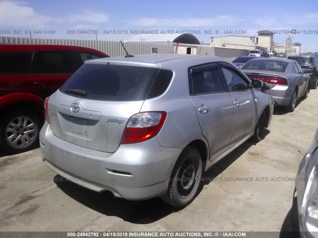 2T1KU4EE1CC881391 - 2012 TOYOTA COROLLA MATRIX  SILVER photo 4