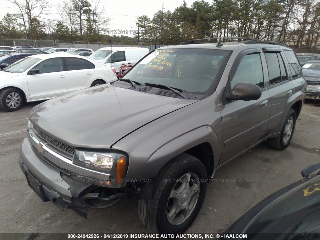 1GNDT13S862294828 - 2006 CHEVROLET TRAILBLAZER LS/LT GRAY photo 2