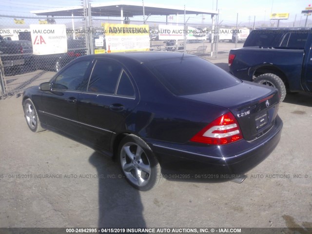 WDBRF52H46A834134 - 2006 MERCEDES-BENZ C GENERATION 2006 230 BLUE photo 3