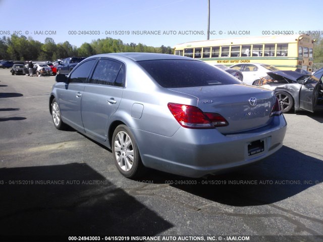 4T1BK36B78U295885 - 2008 TOYOTA AVALON XL/XLS/TOURING/LIMITED Light Blue photo 3