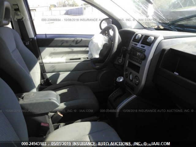 1J8FT47W77D101342 - 2007 JEEP COMPASS RED photo 5