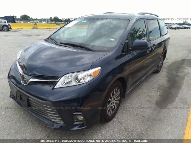 5TDYZ3DCXJS932350 - 2018 TOYOTA SIENNA XLE/LIMITED BLUE photo 2