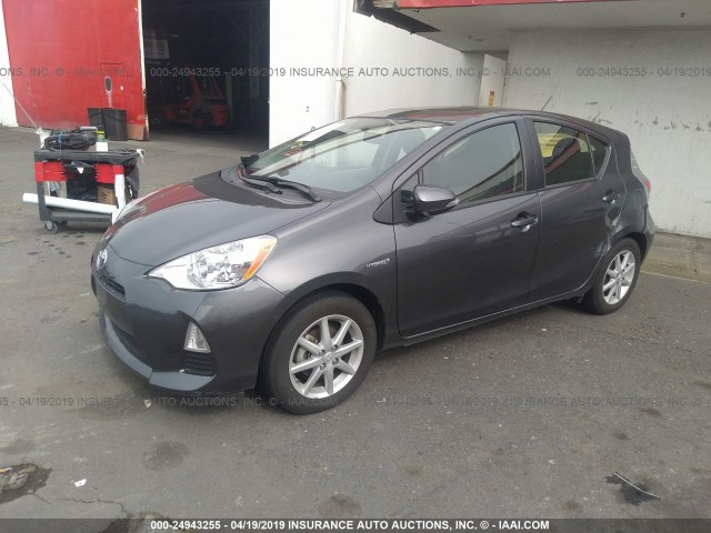 JTDKDTB33E1071894 - 2014 TOYOTA PRIUS C GRAY photo 2