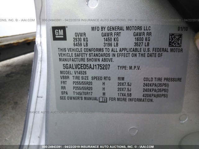 5GALVCED5AJ175207 - 2010 BUICK ENCLAVE CXL SILVER photo 9