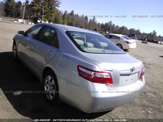4T1BE46K27U164990 - 2007 TOYOTA CAMRY NEW GENERAT CE/LE/XLE/SE SILVER photo 3