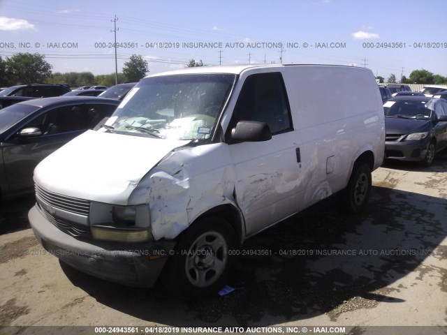 1GCDM19X65B133272 - 2005 CHEVROLET ASTRO WHITE photo 2