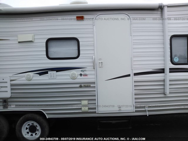 4X4TCKD22CK015761 - 2012 FOREST RIVER CHEROKEE TRAVEL TRAILERS  WHITE photo 10