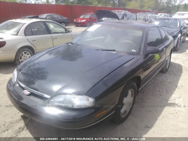 2G1WW12M2W9134045 - 1998 CHEVROLET MONTE CARLO LS შავი ფოტო 2