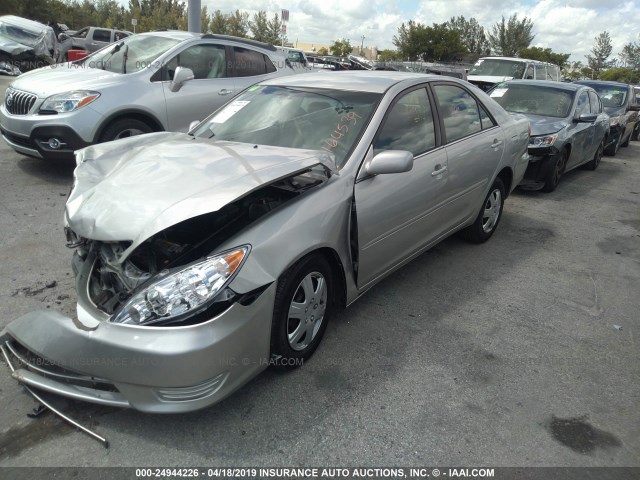 4T1BE32KX6U164539 - 2006 TOYOTA CAMRY LE/XLE/SE SILVER photo 2