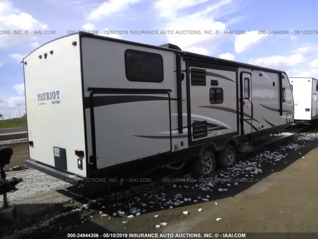 5ZT2FEXB1GA023267 - 2016 FOREST RIVER FET320BHDSLE  თეთრი ფოტო 4