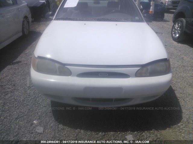 1FAFP13PXWW186713 - 1998 FORD ESCORT SE/SPORT WHITE photo 6