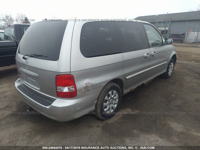 KNDUP131246594617 - 2004 KIA SEDONA EX/LX SILVER photo 4