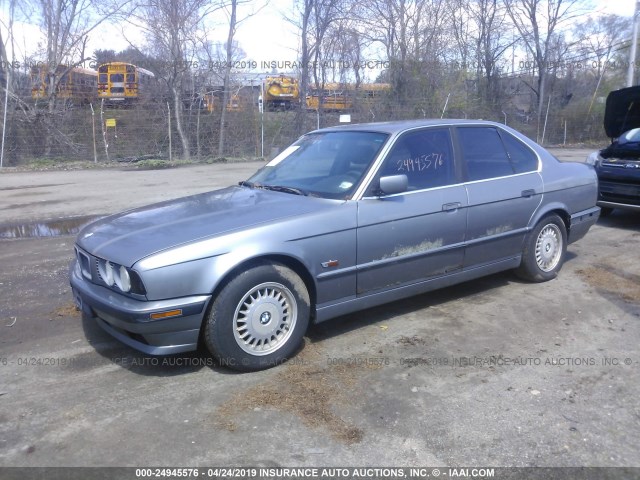 WBAHD5324SGB37714 - 1995 BMW 525 I GRAY photo 2