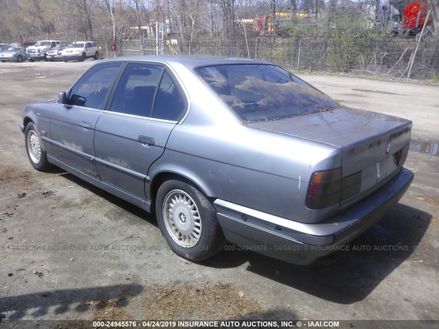 WBAHD5324SGB37714 - 1995 BMW 525 I GRAY photo 3