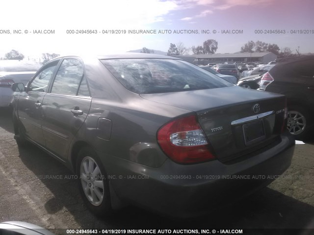 4T1BE32K24U848420 - 2004 TOYOTA CAMRY LE/XLE/SE GRAY photo 3