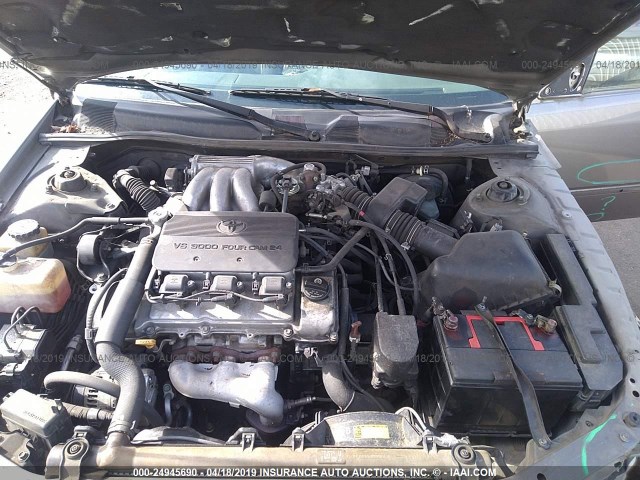 JT2BF22K9V0033516 - 1997 TOYOTA CAMRY LE/XLE GOLD photo 10