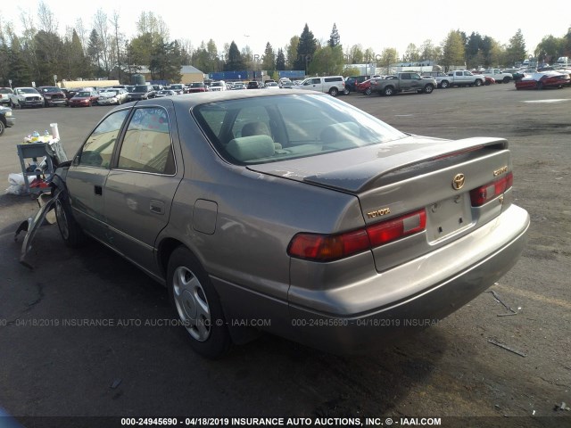 JT2BF22K9V0033516 - 1997 TOYOTA CAMRY LE/XLE GOLD photo 3