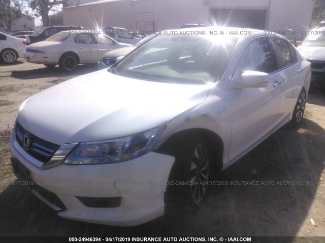 1HGCR6F71FA003195 - 2015 HONDA ACCORD HYBRID/TOURING WHITE photo 2